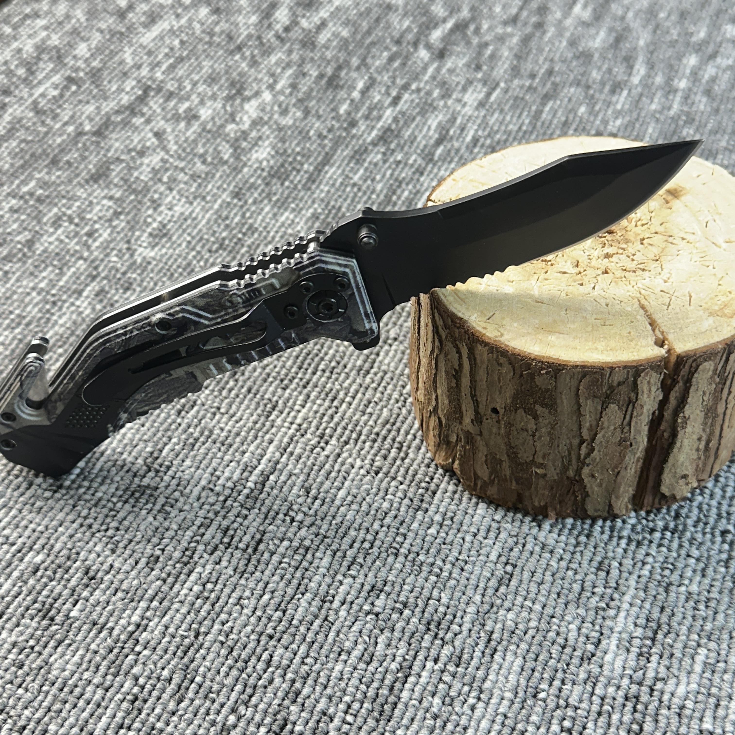 High Quality Camo Tactical Folding Knife with Serrated Blade for Outdoor Hunting Camping High Quality Camo Tactical Folding Knife with Serrated Blade for Outdoor Hunting Camping