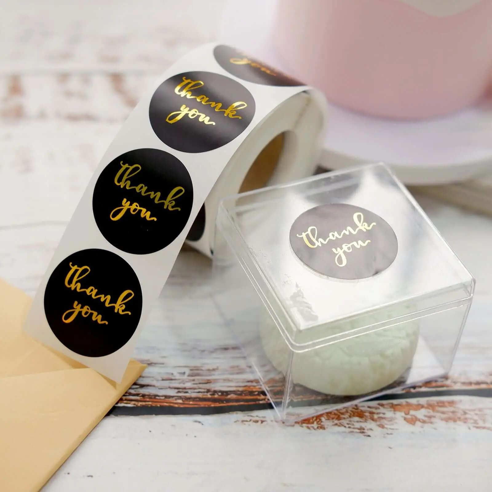 500Pcs 1.5in Pre-Cut Adhesive Gold Foil Thank You Text Black Round Stickers Roll - Decorative, Gift, Sticky Labels & Thank-You Seals for Office Stationery Supplies, Decorative Stickers, Gift Stickers