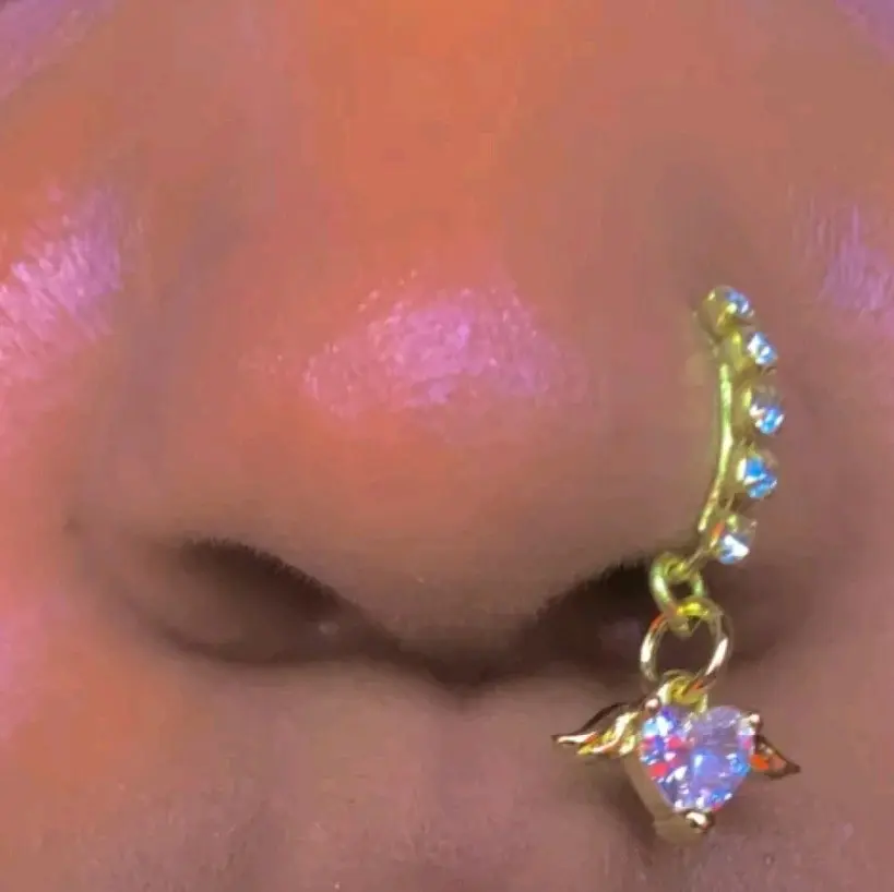 Heart nose cuff