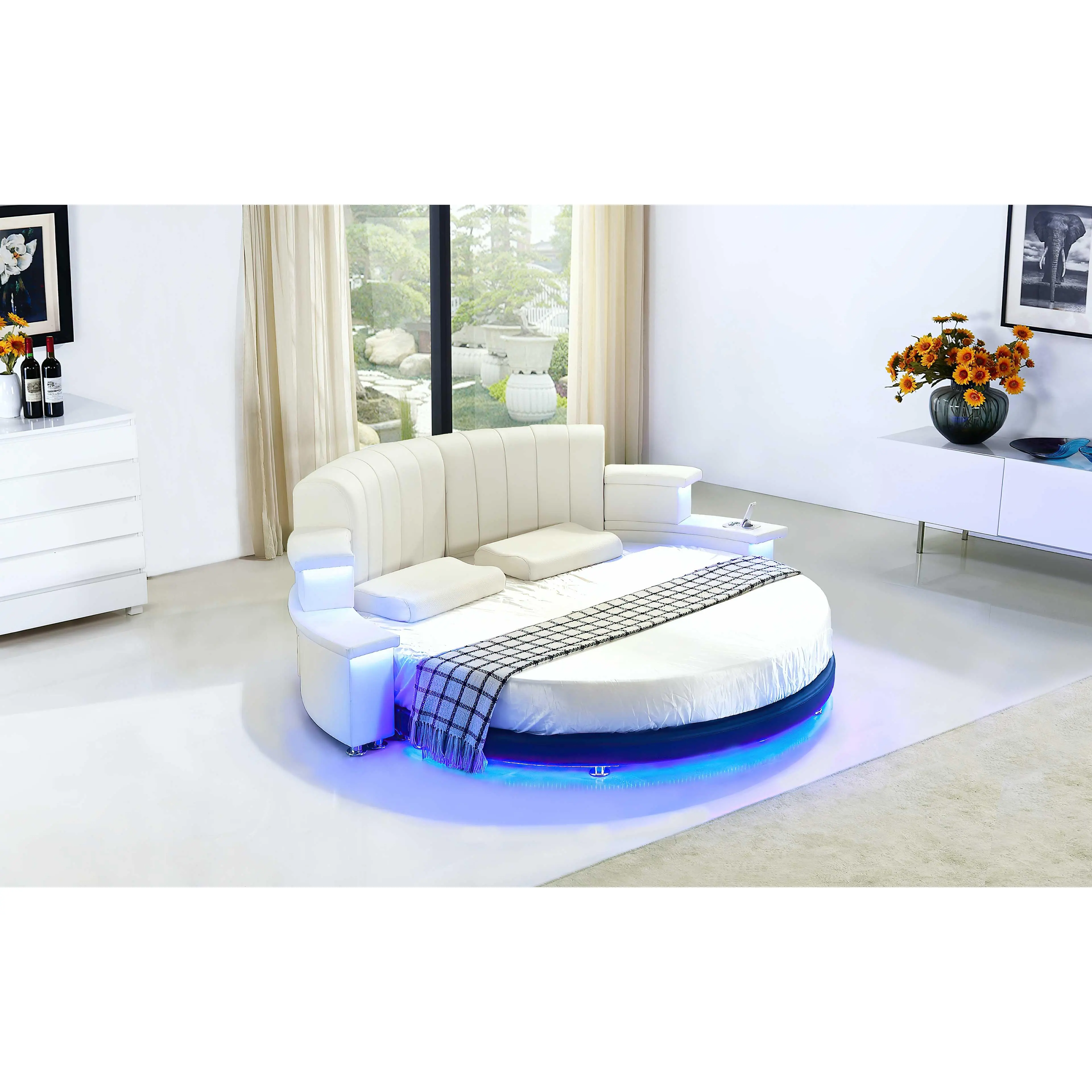 Kyle Modern Luxury Round Bed Kyle Modern Luxury Round Bed
