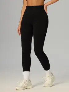High-Waisted Butt-Lift Seamless Sports Tight Pants, High Waisted Leggings, Ideal for Fitness and Yoga, Solid Color Slimming Comfortable Workout Wear