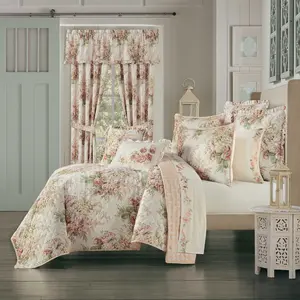 Estelle Coral 3-Piece Quilt Set
