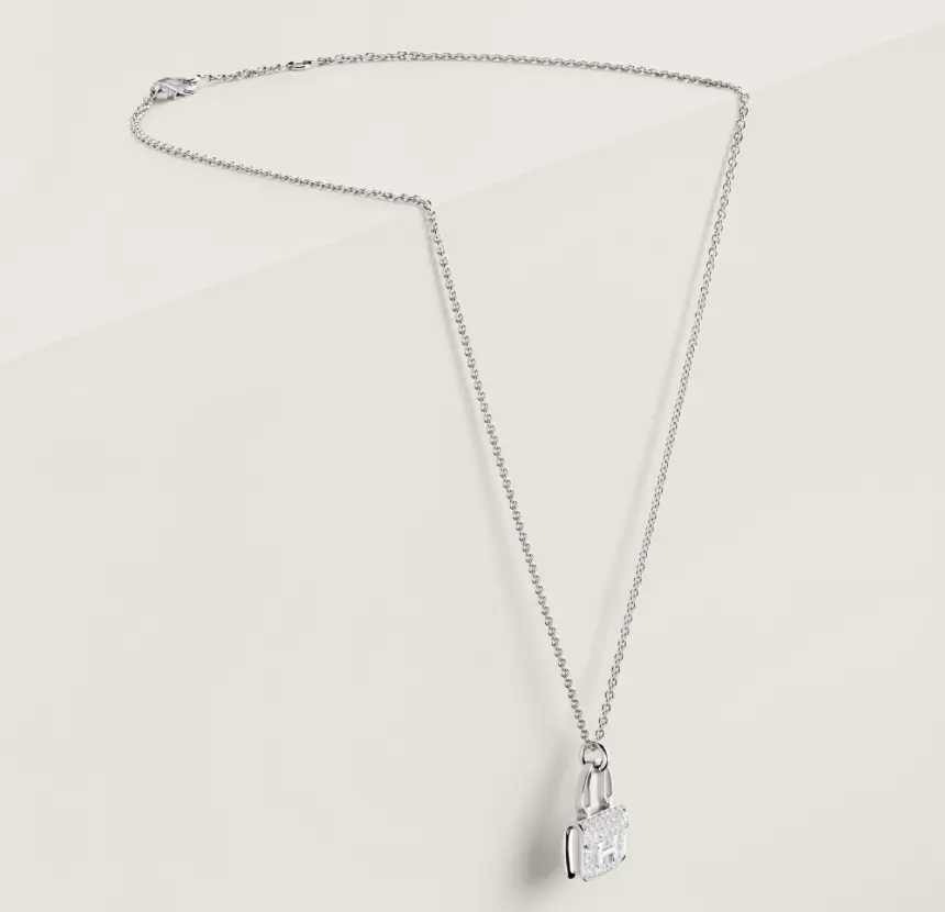 Pre-owned Hermes Amulettes Constance pendant，white gold，full set
