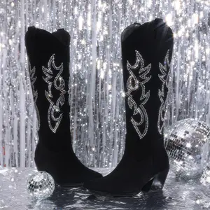 TuroM Western Women's Black Cowboy Boots - Knee wide calf cowboy boots, classical embroidery, slip on pointed toe platform heel fashion vintage pull up boots for girls ladies for four seasons Walking Shoes Footwear