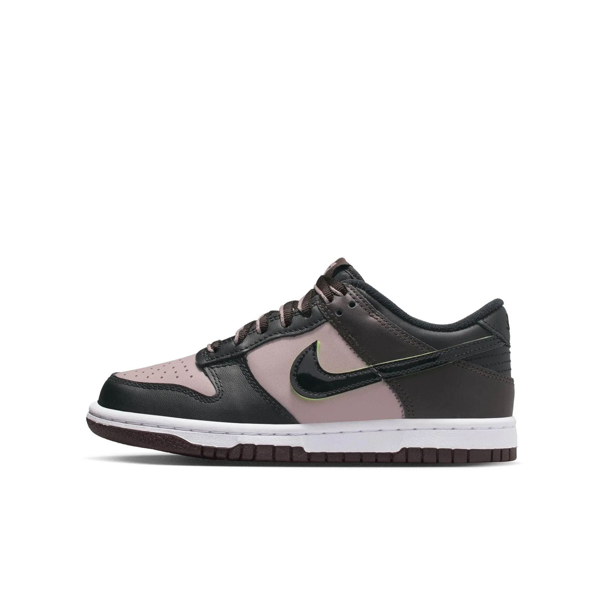 Nike Dunk Low SE Leather Sneakers in Particle Rose, Trendy Lace Up Casual Shoes with Stacked Logo and Cushioned Midsole - HQ1957-600, Fashion, Footwear, Lightweight Foam, Classic, Rubber, Synthetics, Vintage, Leather Blend, Street Sneaker, Heritage Style