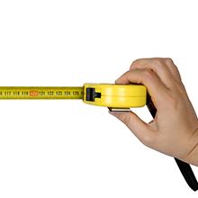 Adjustable Pet Gate with Cat Door, Auto-Close Pressure-Mounted Safety Gate for Doorways & Stairs – Ideal for Multi-Pet Homes (29–45 Inches, White/black)