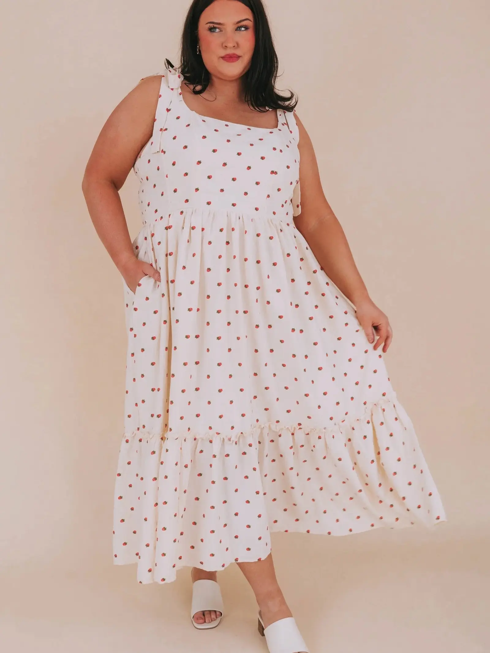 Women's Plus-Size Strawberry Kisses Casual Dress - Smocked Design, Adjustable Straps, Sleeveless, Ruffled, Rayon Fabric, Pockets