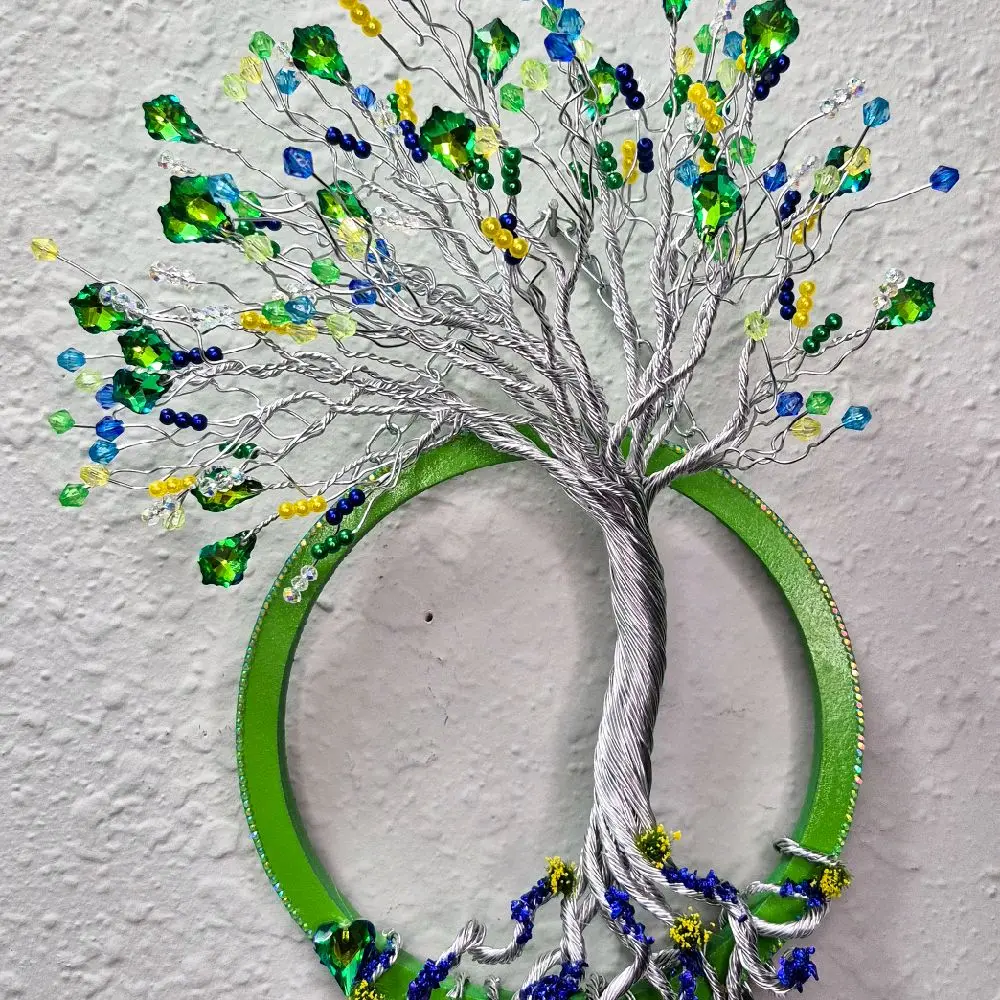 Green Spring Fling Wire Tree of Life Wreath Sun-catcher