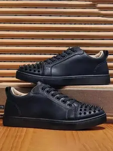 2026 "People with Wider Feet Please Choose One Size Larger."Men's Fashionable Studded Decor Lace Up Skate Shoes, Casual Comfortable Sports for Daily Wear, Male All-match Round Toe Sneaker, Footwear, Cushion