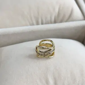 Ear Cuff Gold Plated TT8