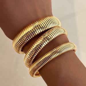 17KM Gold Bracelets for Women, Gold Bangles for Women Chunky Bangle Bracelets for Women Bracelets Stack Tarnish Free Gold Jewelry Set of 3 for Women Accessories for Her Gifts, Permanent jewelry,summerwins
