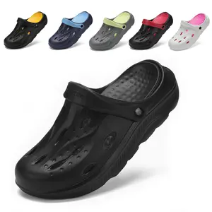 Men's Casual Hollow Out Design Clogs 2026 New Style Comfortable Breathable Clog Shoes for Men Student, Fashionable Shoes for Summer Beach Vacation