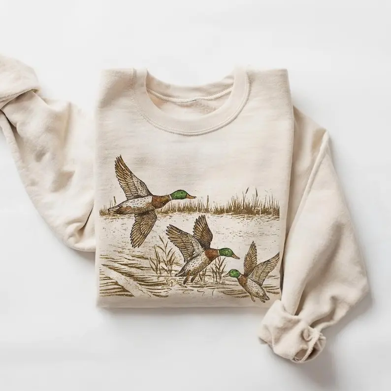 Retro Duck Nature Sweatshirt 90s Vintage Wildlife Mallard Sweater Boho Unisex Cabincore Crewneck Cozy Season Rustic Cabin Hunting Season