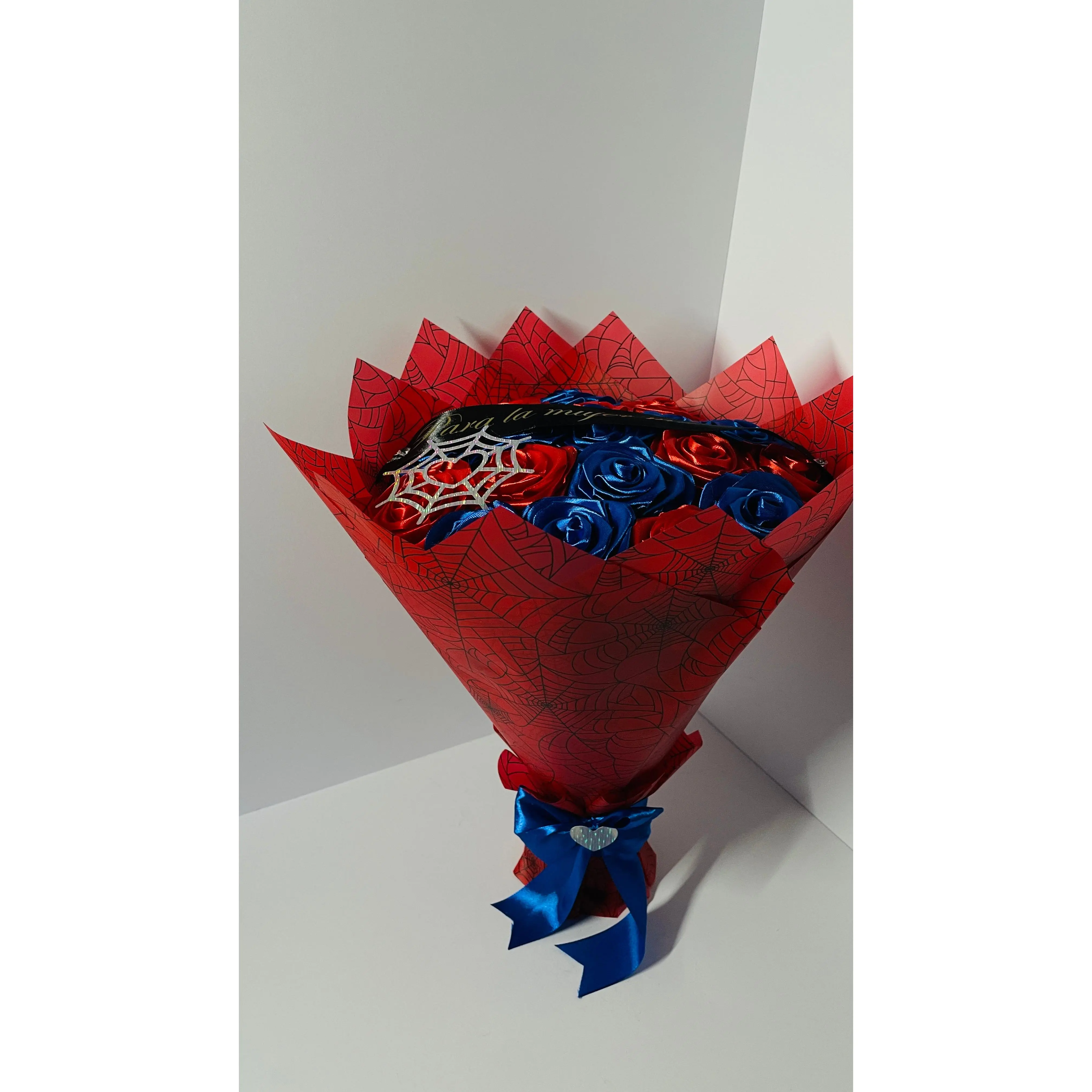 Unisex Handmade Superhero-Themed Satin Ribbon Rose Bouquet - Spider-Web Design, Customizable, Multi-Size, Long-Lasting Gift Decor for Party Supplies, Valentine’s