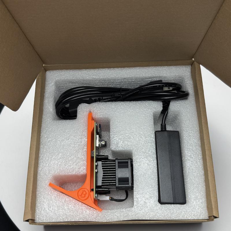 Ready Stock Bitaxe Gamma 601 1.2TH/s 18W Open-Source Bitcoin Miner with Power Supply for Solo Bitcoin Mining