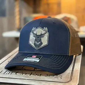 White tail buck leatherette patch Richardson hat 112