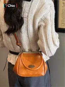 Retro minimalist waxed leather tote/coin purse/clutch/handbag, stylish urban woman's commuter/shoulder/crossbody bag. Suitable for dates, shopping, commuting, strolling, casual outings, work, and everyday accessories. Hobo crossbody bags