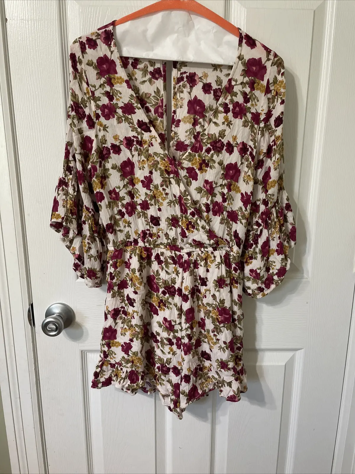 american eagle outfitter floral romper size Small