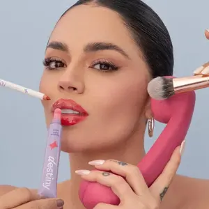 Duo Lip Liner & Gloss Destiny by La Segura – Lip Liner and Gloss with Soft Texture and Botanical Hydration