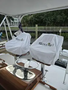 Helm Seat Cover