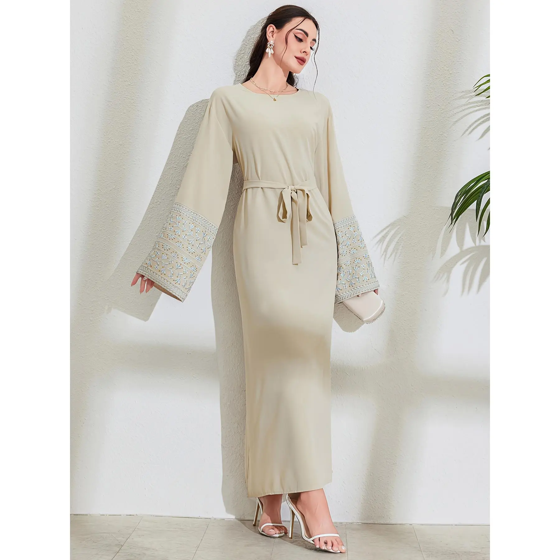 1pc Women's Heavy-Embellished Arabic Abaya Dress with Belt - Long Sleeve Floor-Length Islamic Robe, Round 1pc Women's Heavy-Embellished Arabic Abaya Dress with Belt - Long Sleeve Floor-Length Islamic Robe, Round