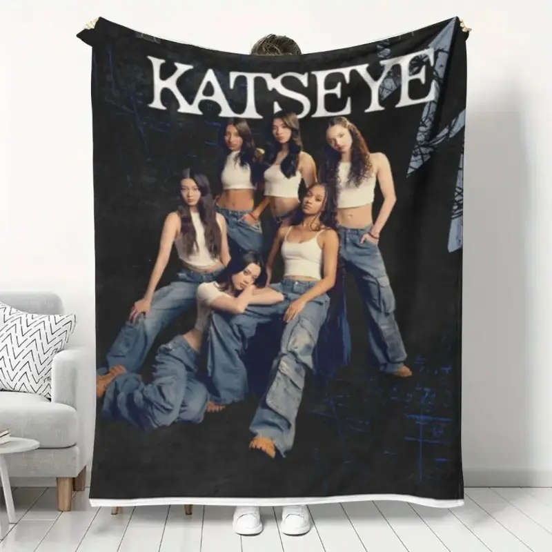 Katseye Girl Group Member Design Ultra-Soft 100% Polyester Flannel Blanket, Wrinkle-Resistant, Cozy Warm Throw for Bedroom Couch, Cold Water Washable, Perfect Christmas Gift for Kpop Fans (Dream Academy Style)
