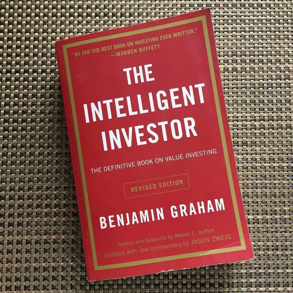 The Intelligent Investor, Rev. Ed: The Definitive Book on Value Investing