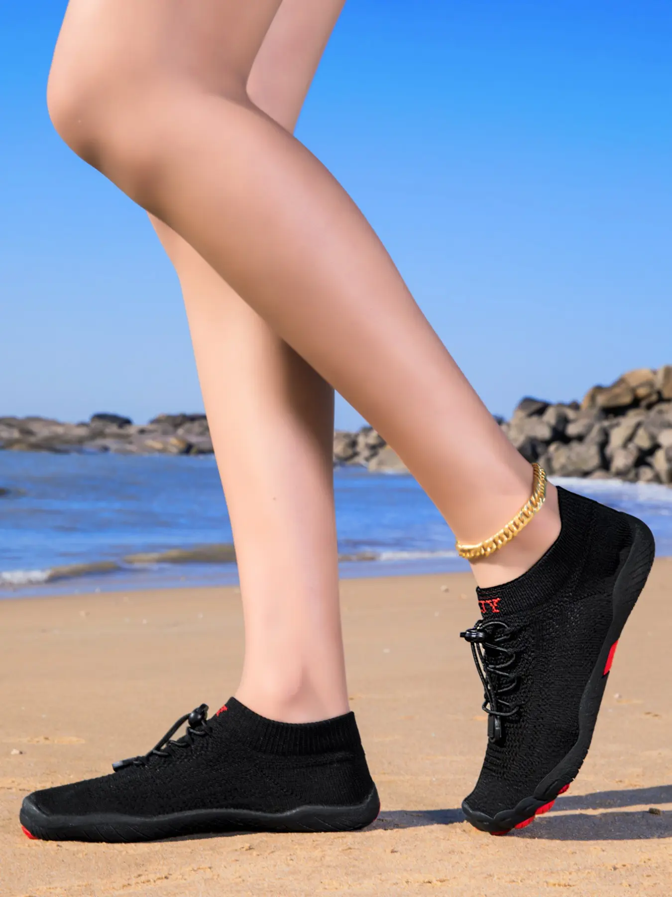 New Women's Outdoor Hiking Shoes, Non-Slip Sandproof Beach Shoes, All-Terrain Water Shoes for Gym, Camp, Stream, Grass, Summer Activities, Water Sports Footwear, Quick Drying Shoes, Breathable Water Shoes, Water Resistant Footwear