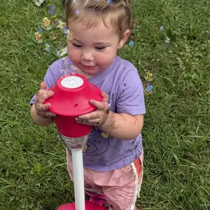 Bubble Maker Toy for Kids, Automatic Bubble Blower with Music and Lights, Adjustable Height Bubble Machine for Outdoor Party Play and Massive Bubbles