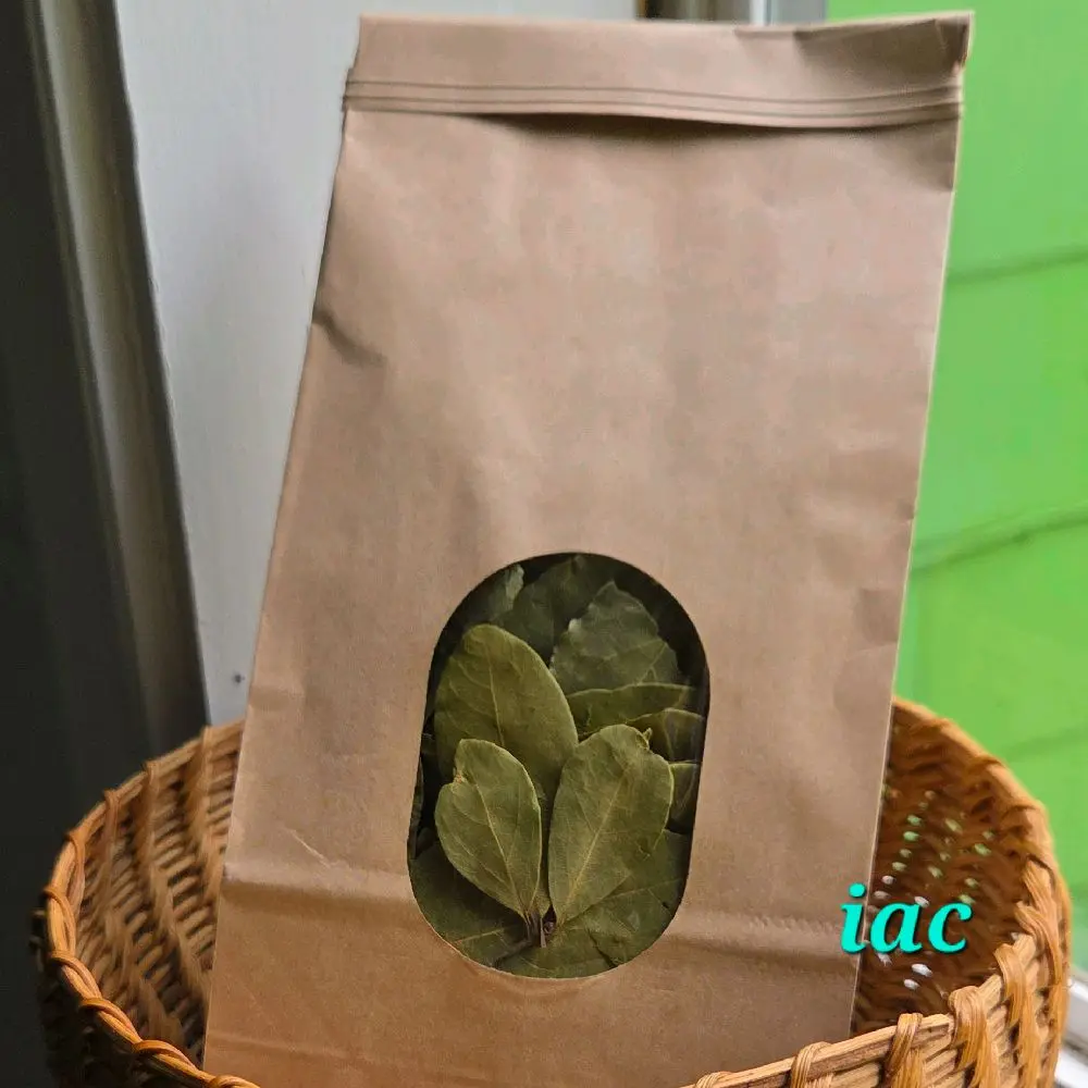 Bay leaves (Fèy lorye) 2oz