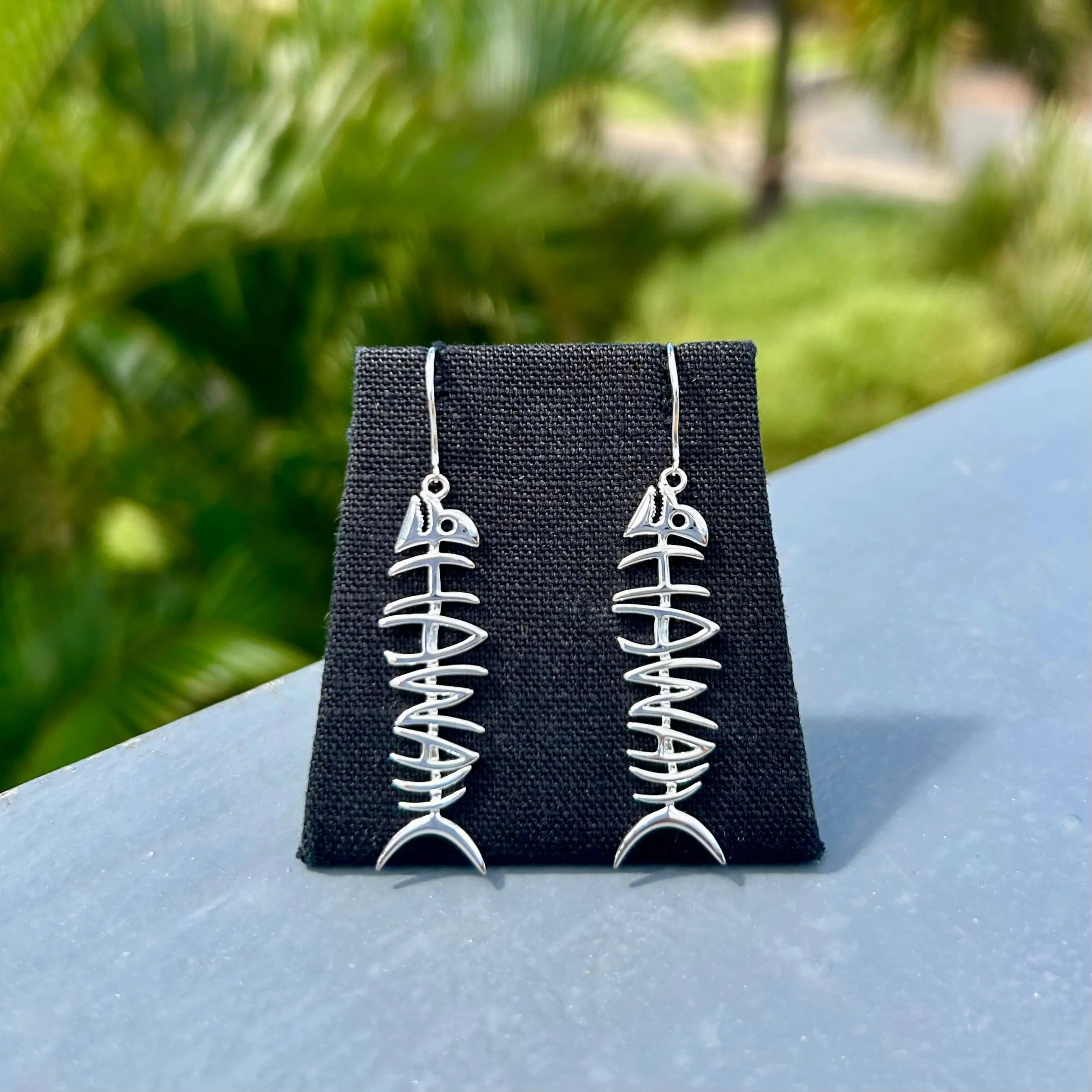 Hawaii Fishbone Earrings ft