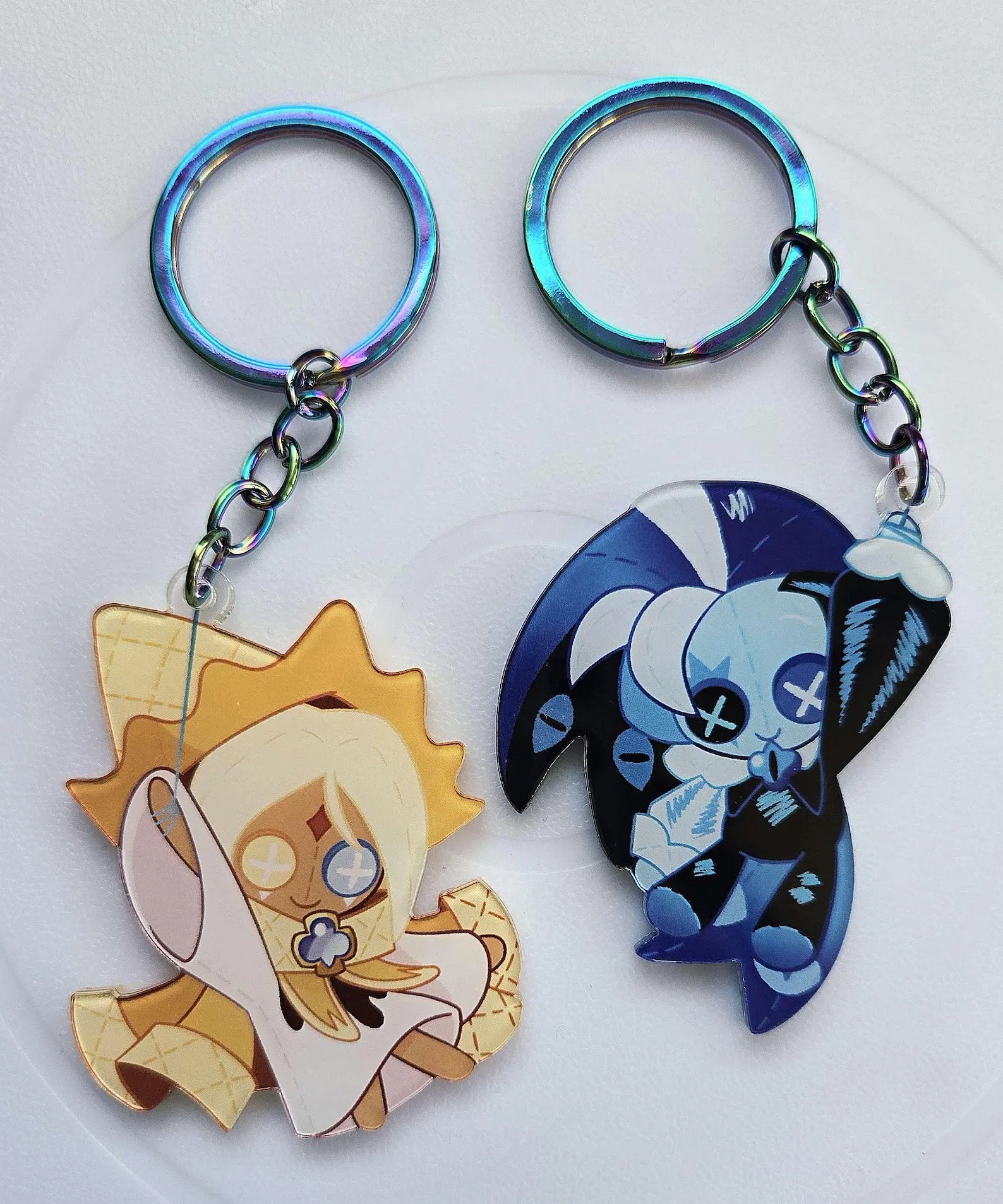 Cookie Run Keychains - Shadow Milk Cookie and Pure Vanilla Cookie