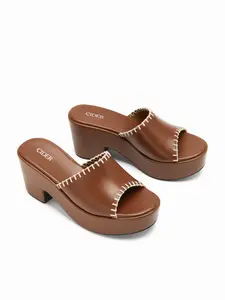 Cider FAUX LEATHER PLATFORM MULE SANDALS
