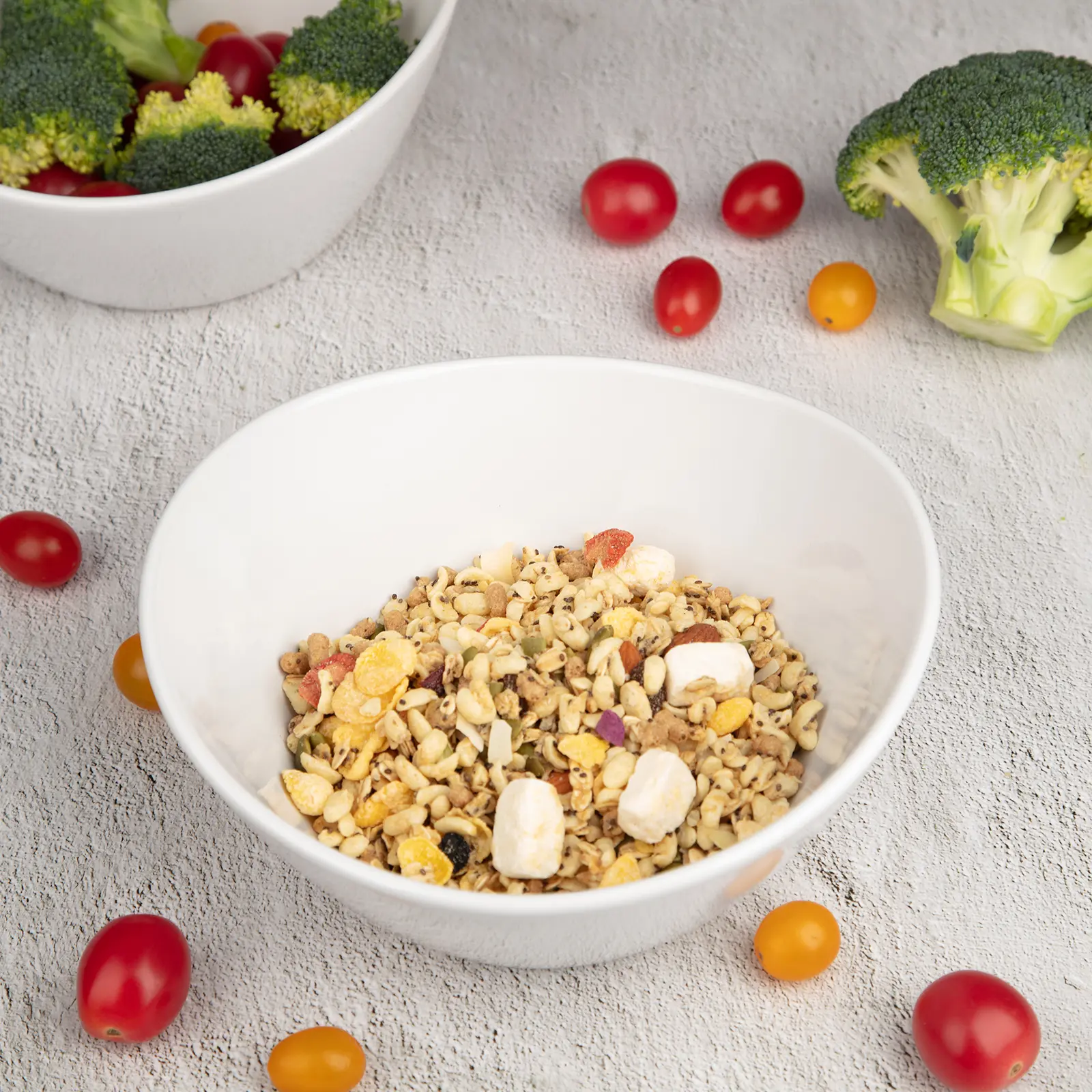 Large Porcelain Serving Bowls Set of 4-42oz 8 Inch Deep Ceramic Bowls for Salad, White Ceramic Serving Bowls for Salads, Cereal, Soup, Dishwasher & Microwave Safe