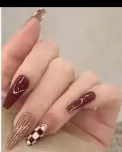 Marathon Martin Press On Nails