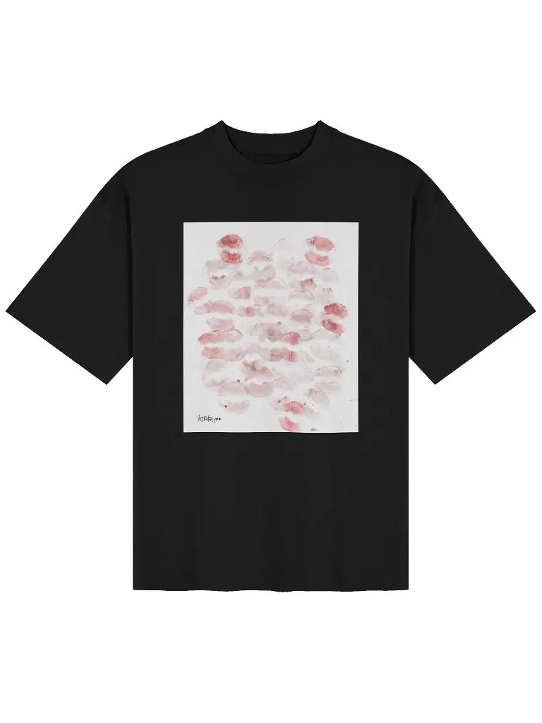Hijkatelyn Real Kiss Mark Scatter Oversized Tee