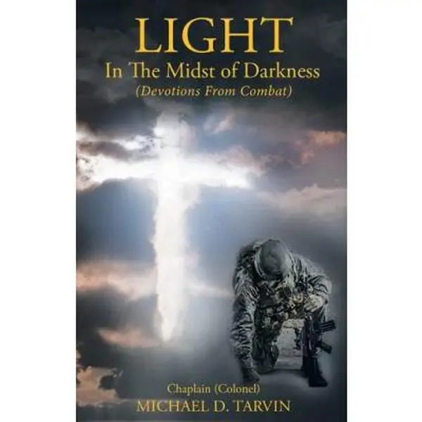 Used English Paperback Book - Light In The Midst of Darkness: Devotions From Combat by Michael D. Tarvin (0.2 lbs, No Additional Materials Included), 0.2 Pounds