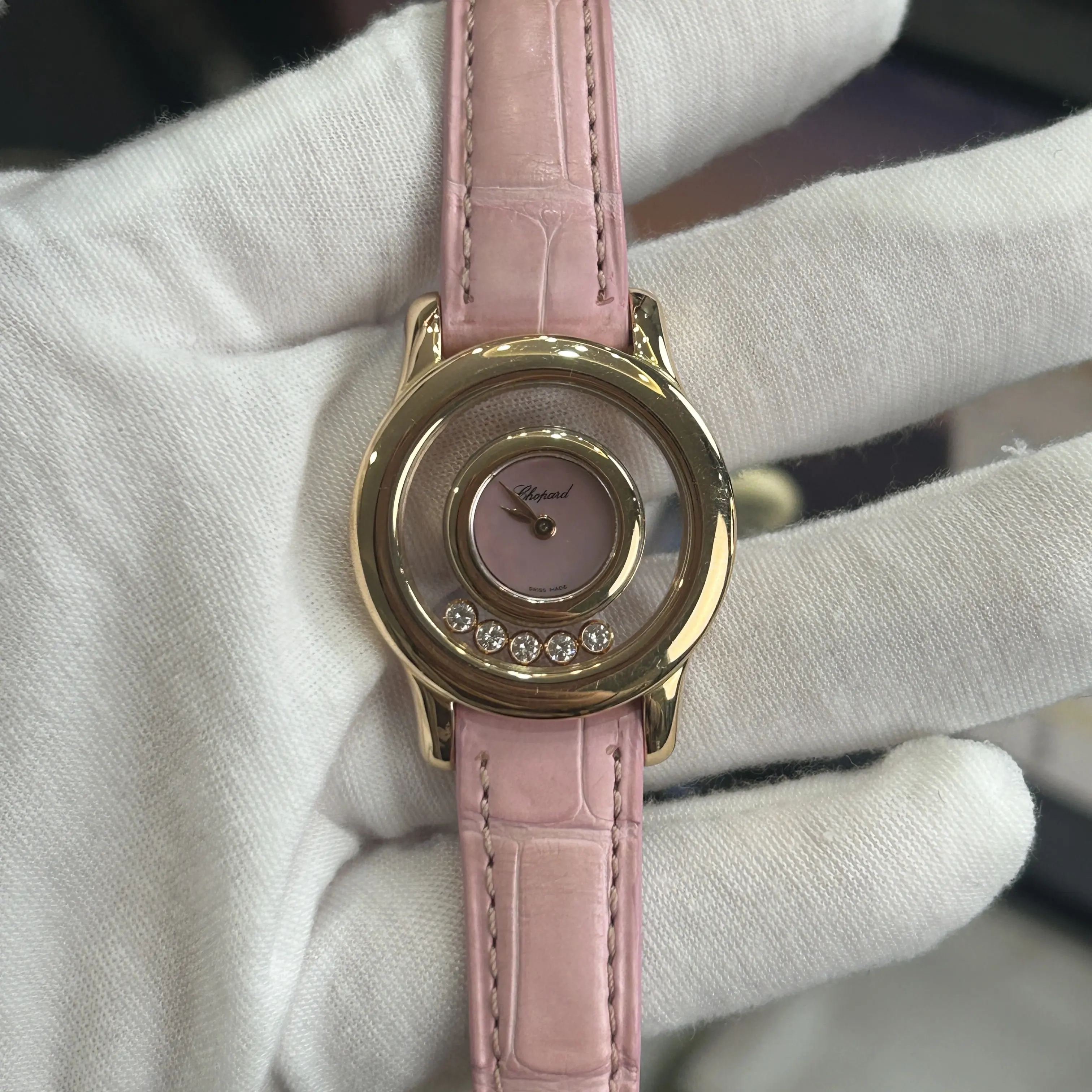 Chopard Happy Diamonds 209177-5002 Quartz 29mm 18K Rose Gold Pink Mother of Pearl Dial Ladies Watch WHT031321