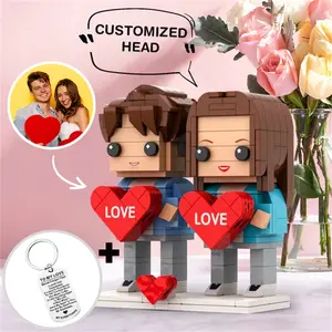 Couple Holding Heart Valentine's Day Gift Brick Figures Personalized Couples Brick Figures with Keychain Set Small Particle Block