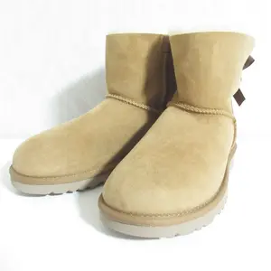 Pre-owned UGG Suede Small Leather Goods Bailey Bow Sheepskin Short Boots