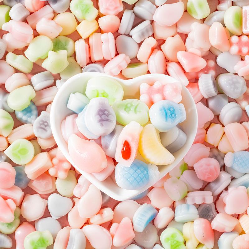 Wax Candy – 32-Piece Assorted Tropical Fruit Flavors, Fun & Novelty Shapes, Party Treats