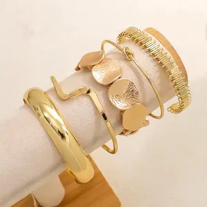 5 PCS Vintage Bold Geometric Wide Metal Bangle Set Elegant Minimalist Bangle, Unique Daily Wear Gift for Women, Elegant Jewelry Accessory, Valentine's Day gifts