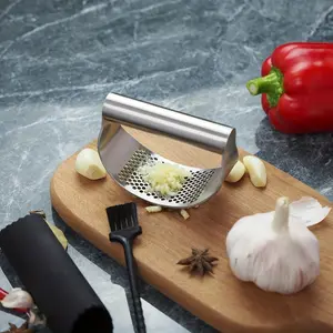 Stainless steel garlic press with chopping attachment, vegetable chopper, kitchen fruit and vegetable tool, suitable for restaurants/homes, washable, kitchen gadget, Kitchen Utensils Gadgets, everyday kitchen essential
