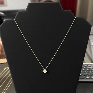 Cadena estilo cable