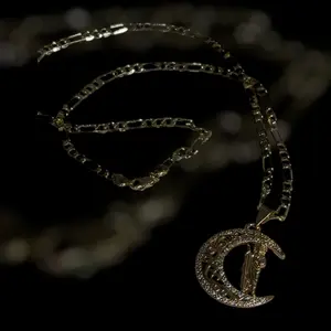 Saint Jude Luna Religious Necklace in Gold Plated - Fashion Accessory