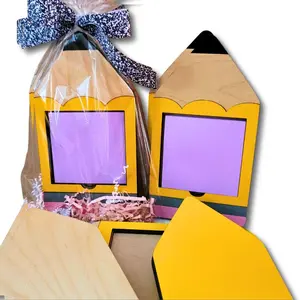 Personalized Pencil Post-It Note Holder – Laser Cut Wooden Teacher Desk Organizer desk accessories women – Perfect for Teaching & Personalized Teacher Gift Occasions, Desk Organizer Tidy, Pencil Shaped Holder,  Office Desk Accessories Fun Desk Supplies De