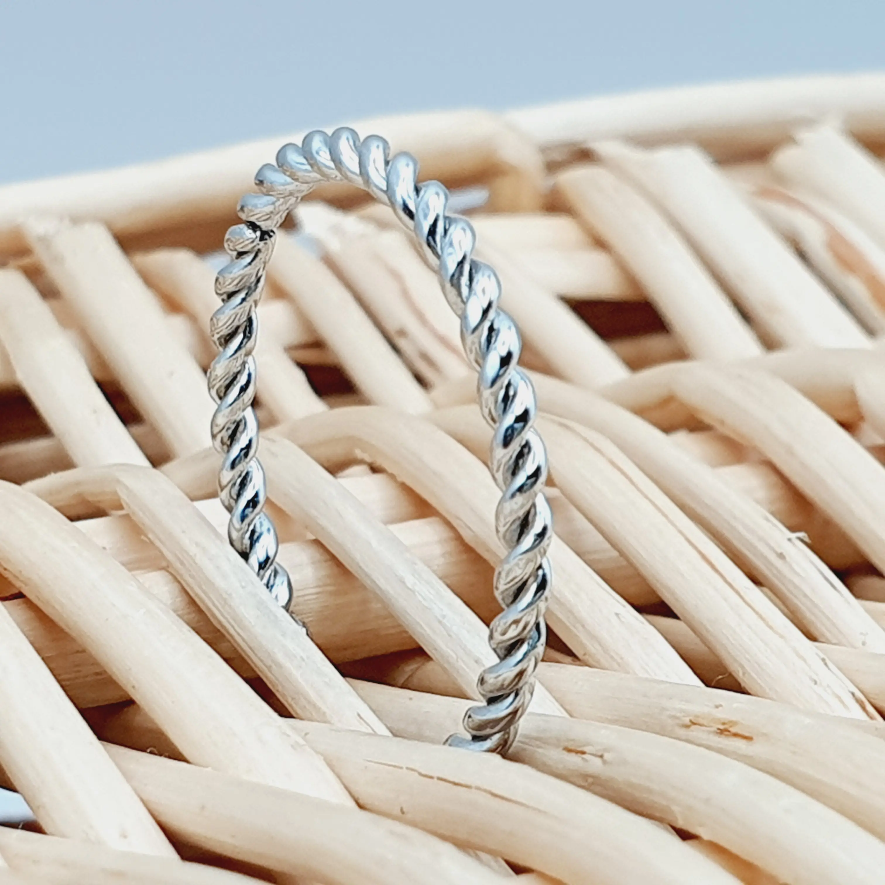 Women's Rope Ring - Titanium Twisted Wedding Ring - Stacker Engagement Ring - Midi Ring - Braided Ring - Wedding Band