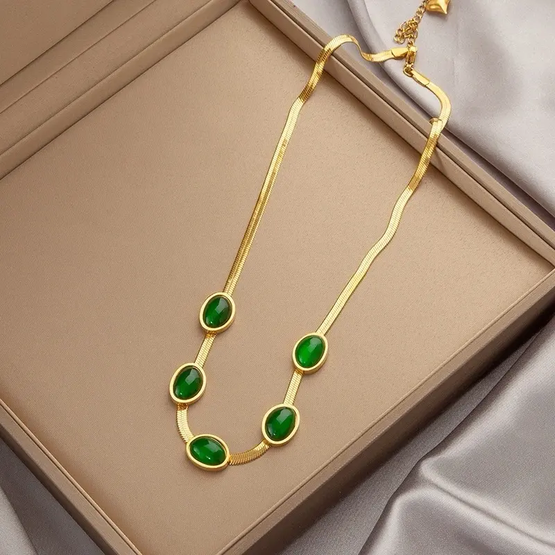 18K Five Emerald Vintage Look Necklace, Perfect for Every Occasion