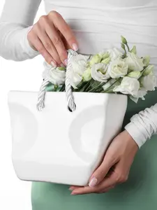 White Ceramic Purse Vase for Flowers – Bag Glazed Vases for Home Decor - Pottery Vase for Flowers - Handbag Flower Vase - Handmade Vase Clay - Gift Wife Bouquet - Vases for Centerpiece Table Home Indoor Desk Decor Dinning Table Living Room - Glam Decor