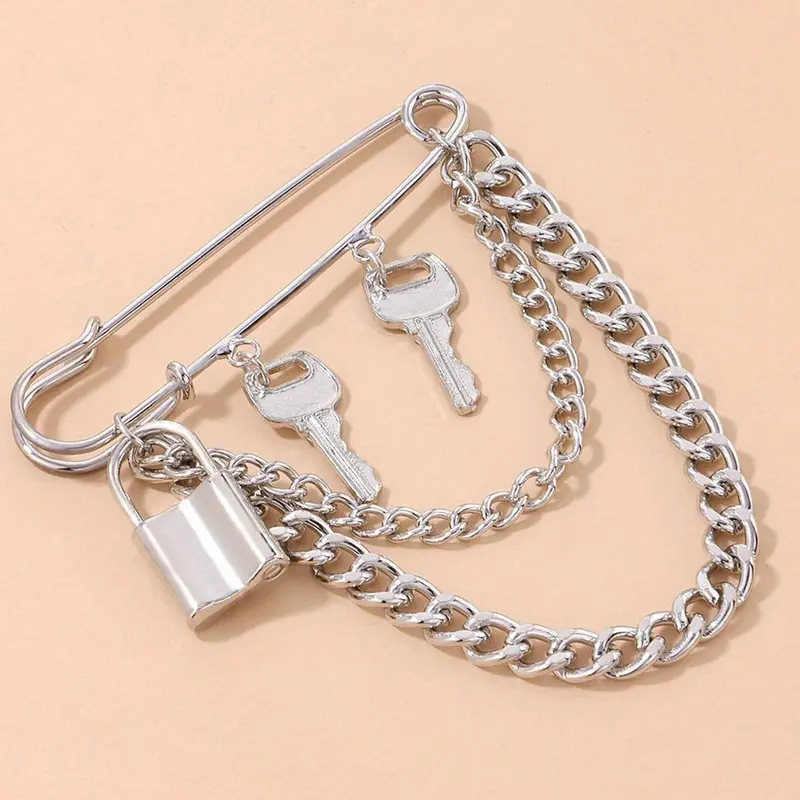 New Metal Punk Street Style Keychain Pendant Tassel Brooch, Cold Wind Pin for Men and Women, Unisex Key Chain Accessory, Keychain Jewelry, Fashionable Alloy Keychain, Stylish Keychain, Key Accessories